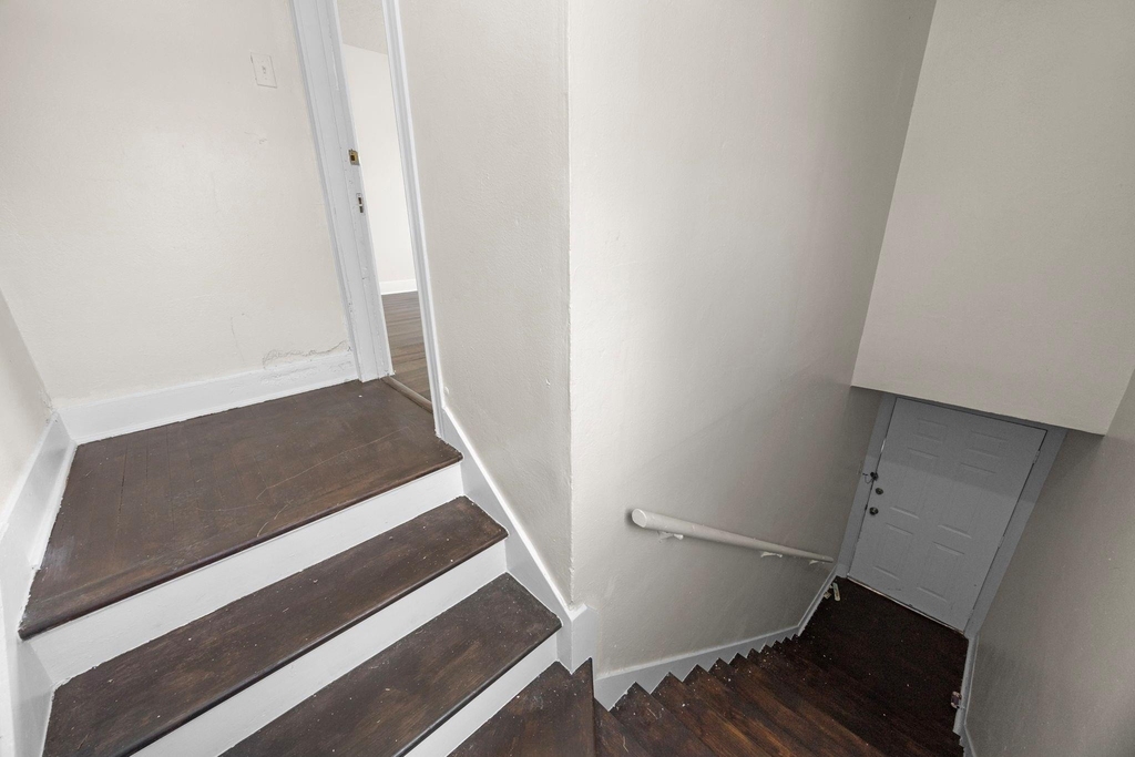 1501 Godwin Street - Photo 15