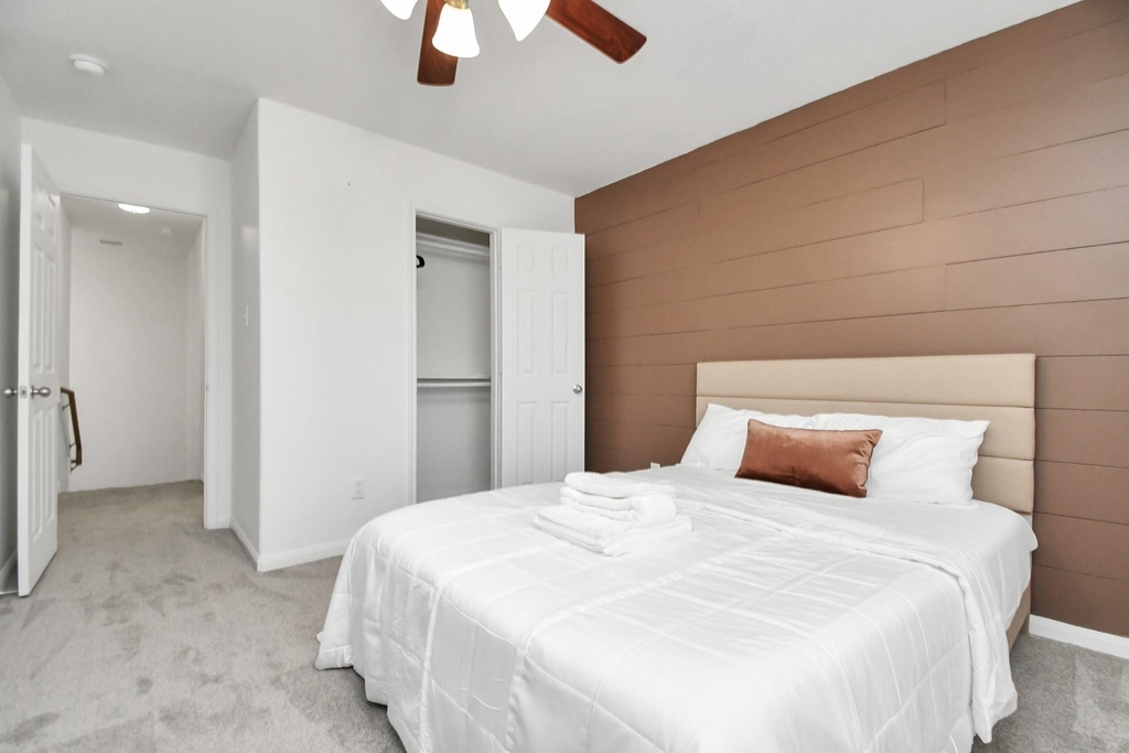 6715 Plum Springs Lane - Photo 14