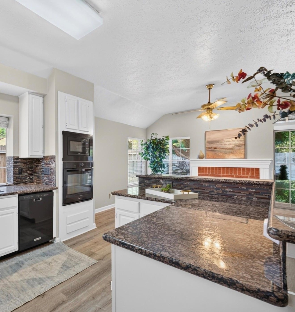4415 Echo Falls Drive - Photo 14