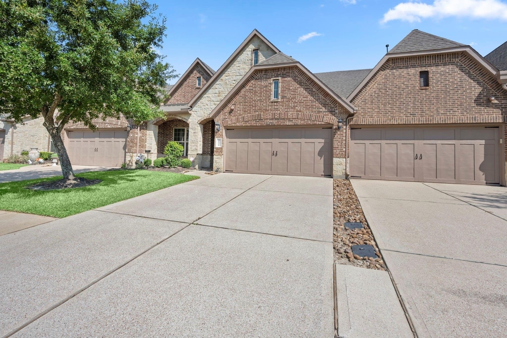 9026 Centennial Drive - Photo 0
