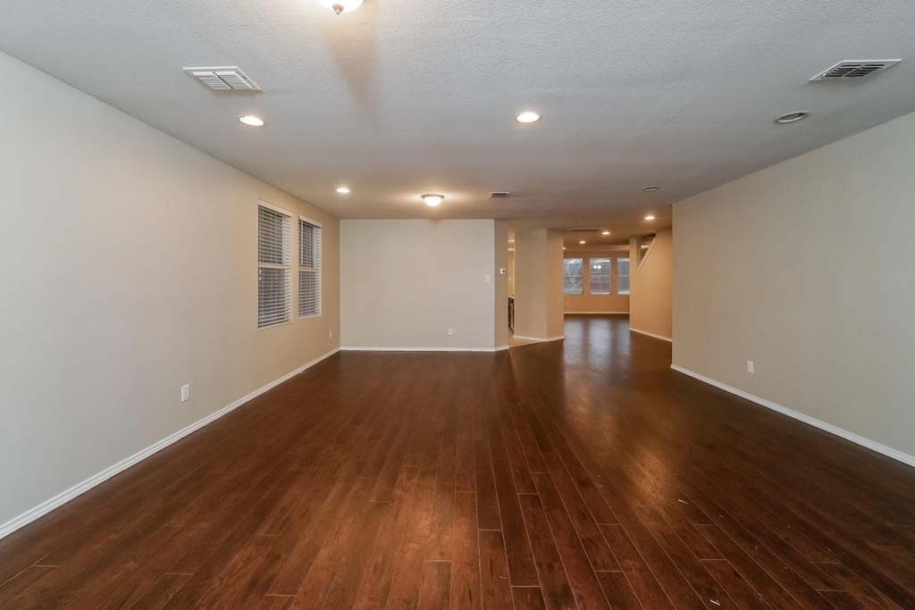 8000 Stowe Springs Lane - Photo 1