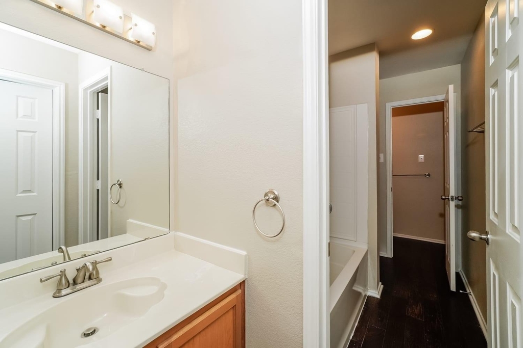 8000 Stowe Springs Lane - Photo 12