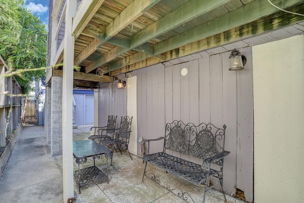 617 18th Street - Photo 29