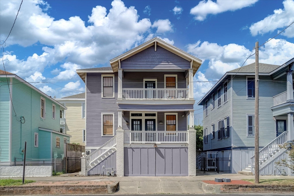 617 18th Street - Photo 0