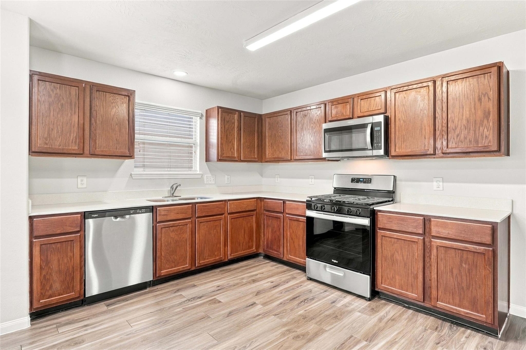12607 Sai Baba Drive - Photo 4