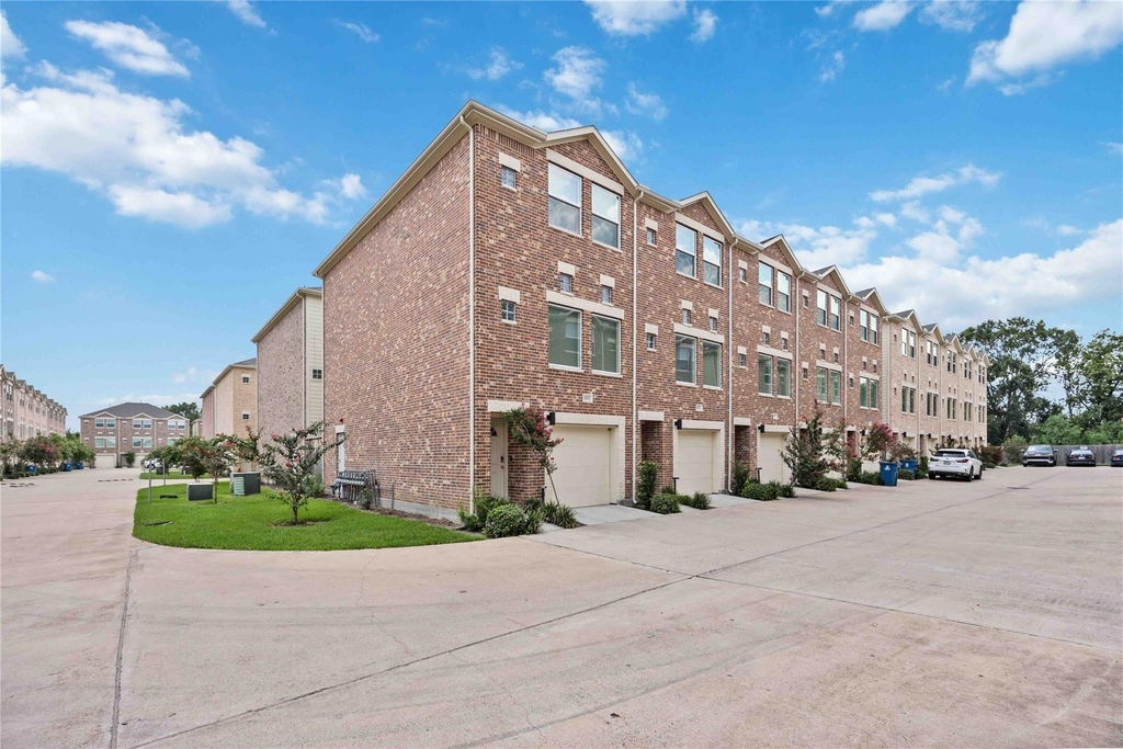 8705 Bryam - Photo 6