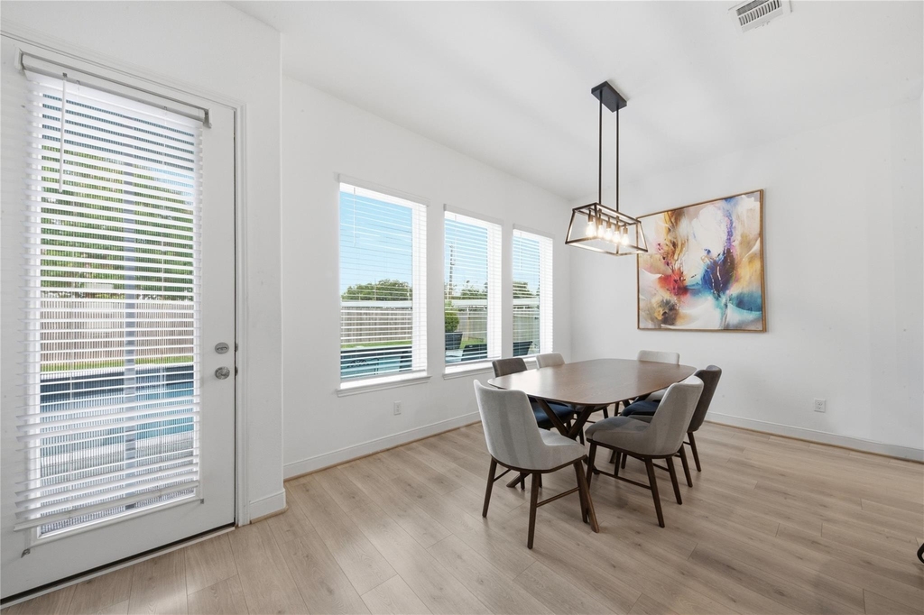 8903 Grovner Place - Photo 11