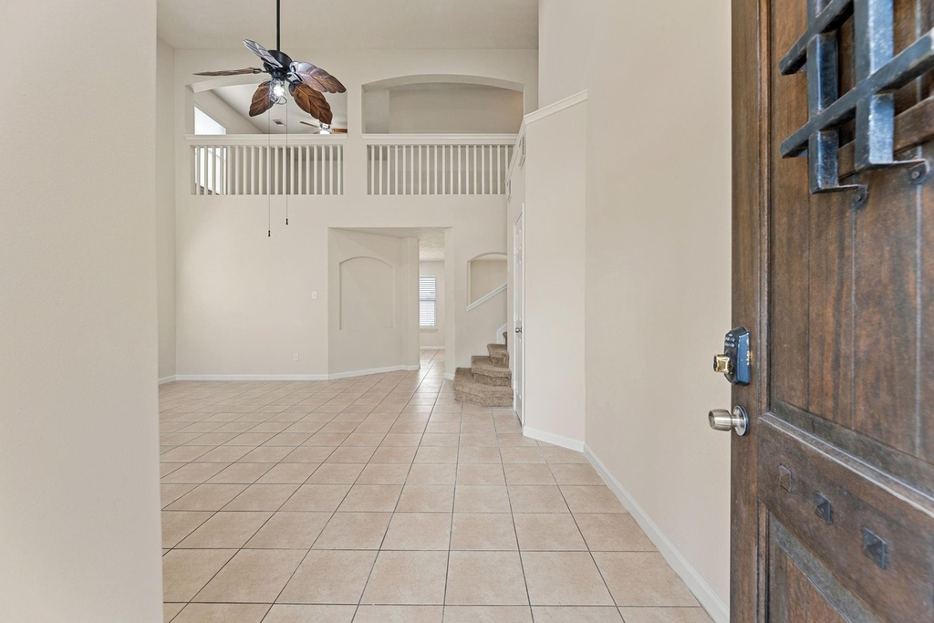 18123 Spring Run Lane - Photo 4
