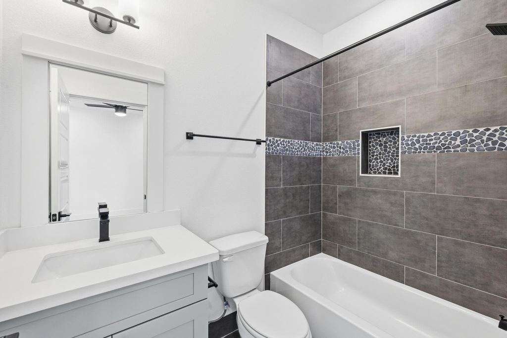 1404 Mansfield Street - Photo 15