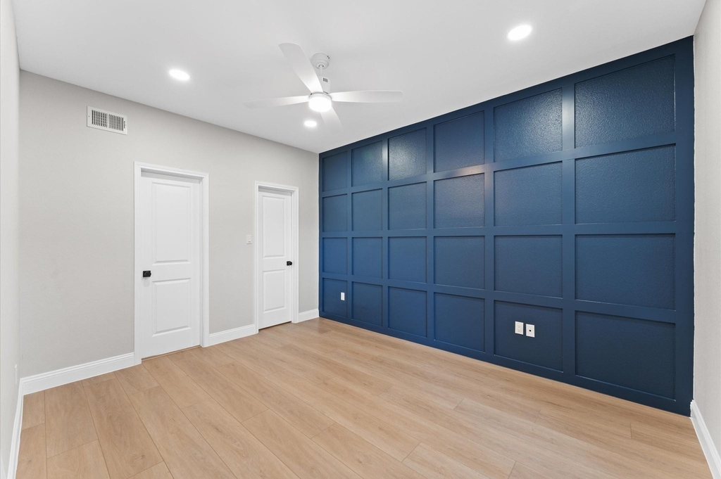 2626 Holly Hall Street - Photo 9