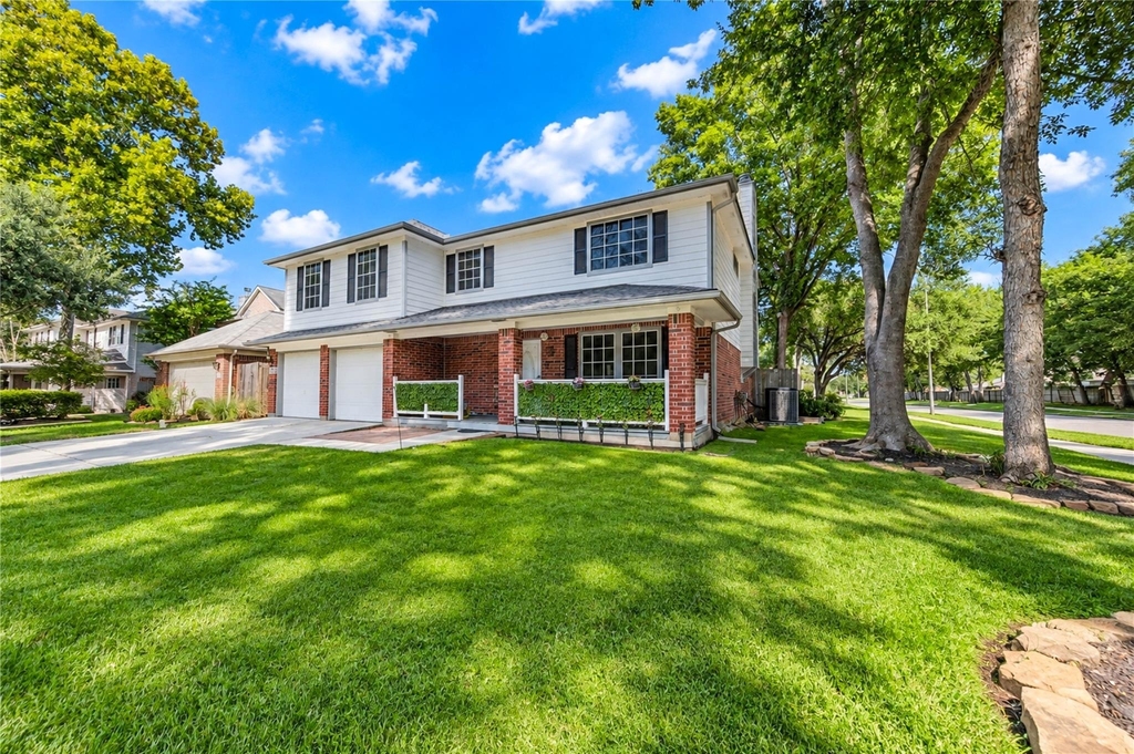 16831 Basewood Court - Photo 2