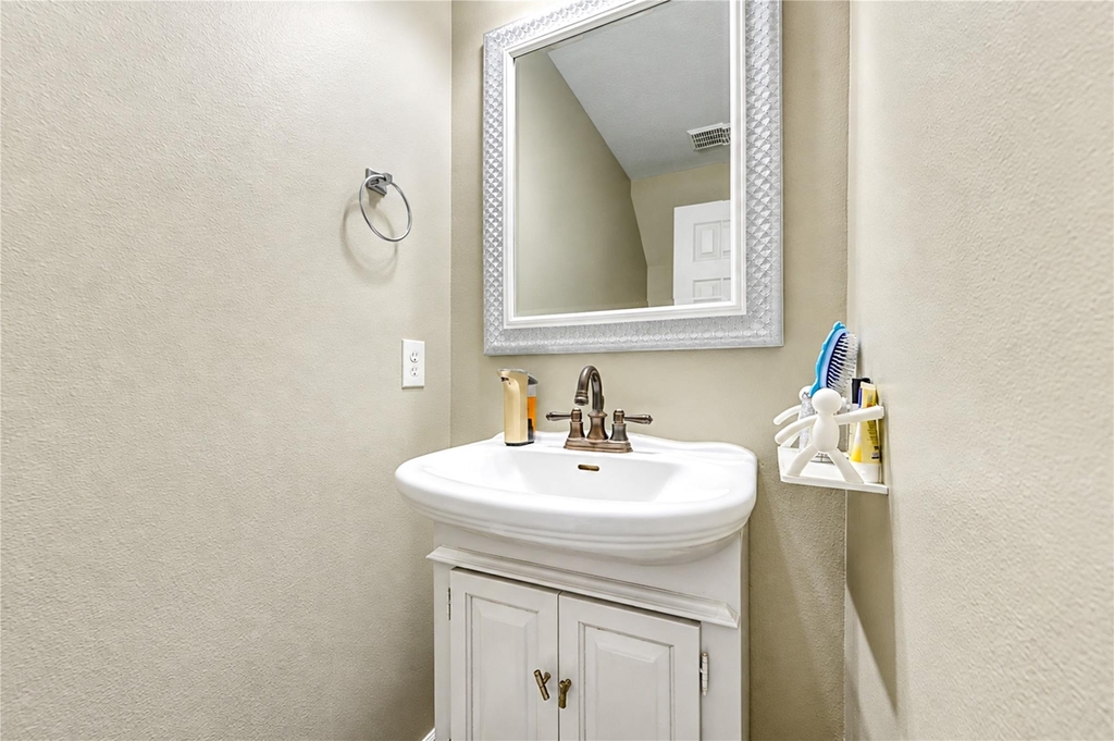 16831 Basewood Court - Photo 22
