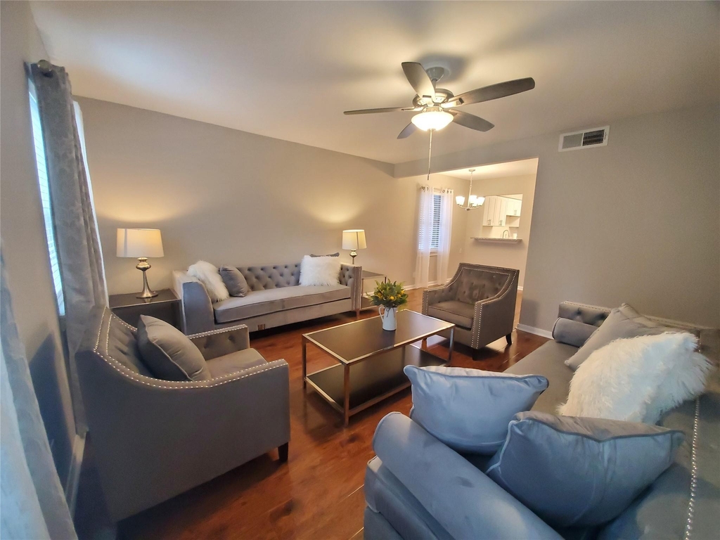 5206 Arboles Drive - Photo 3