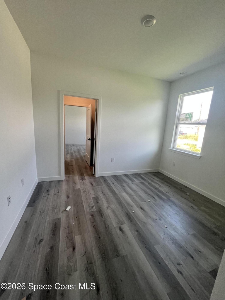3271 Hewitt Avenue Se - Photo 3