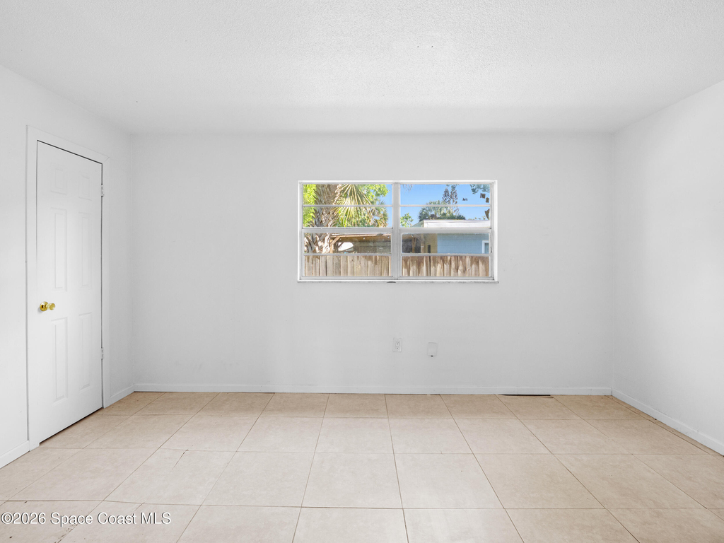 89 Nw Irwin Avenue - Photo 5