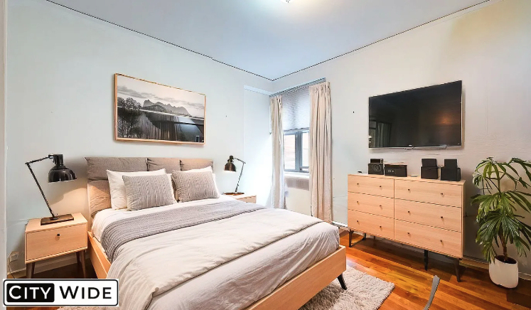 690 Ft Washington Avenue - Photo 2