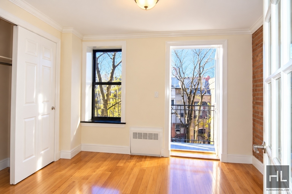 East 6th Street - Photo 2