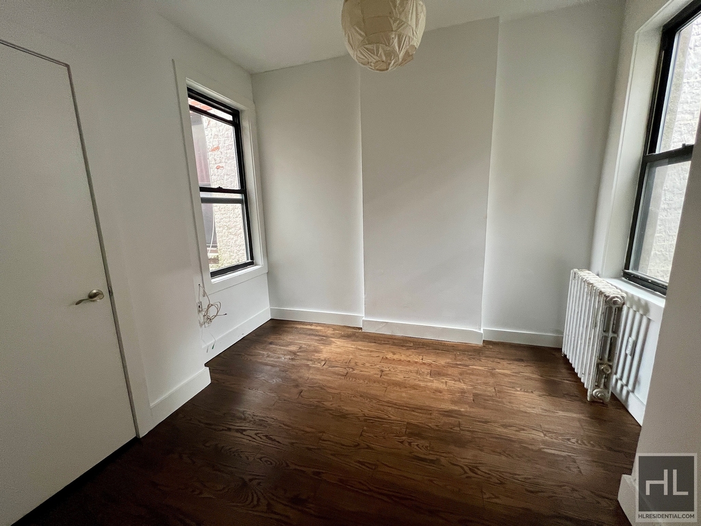 637 Wilson Avenue - Photo 9