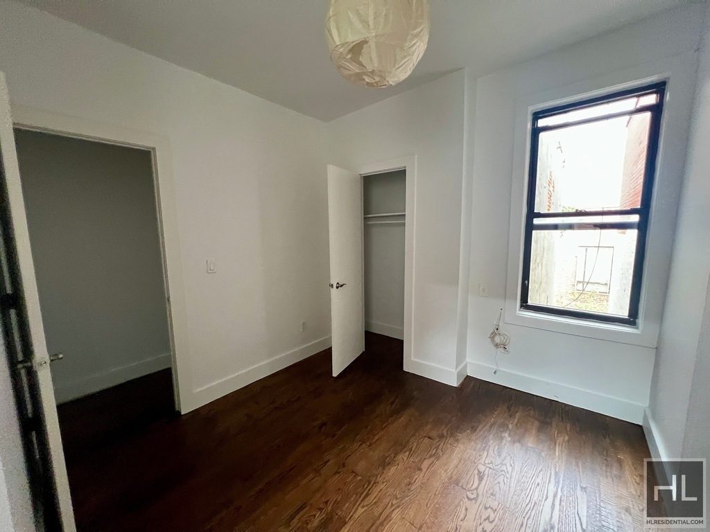 637 Wilson Avenue - Photo 10