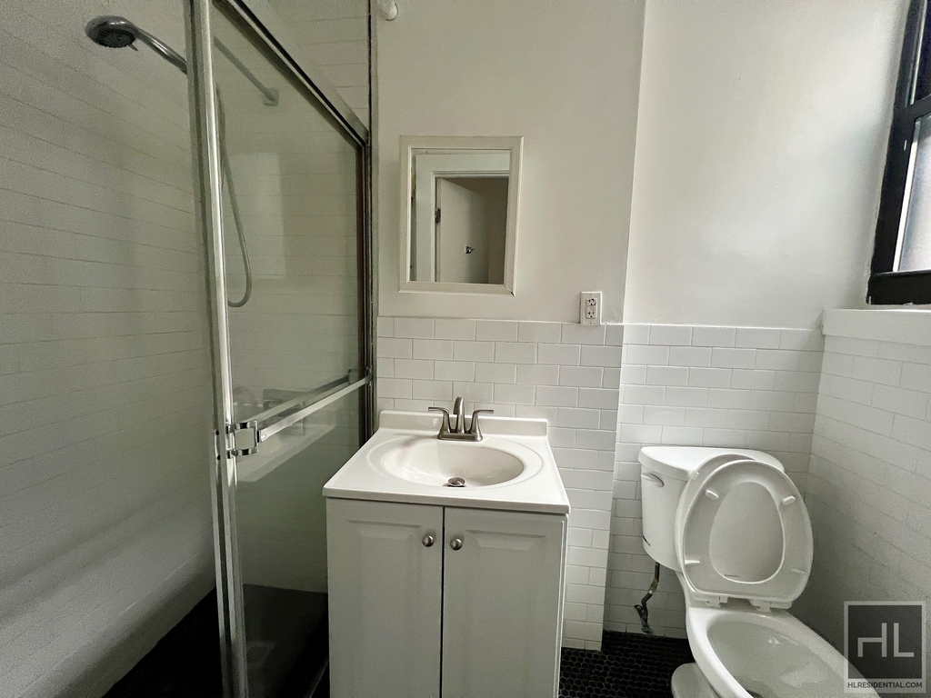 637 Wilson Avenue - Photo 11