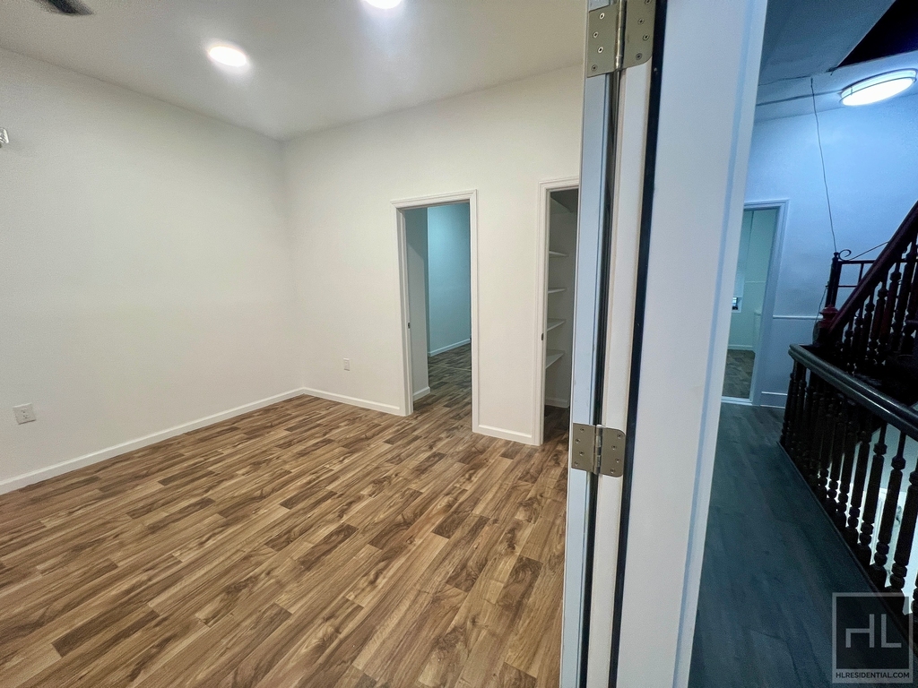 1531 Nostrand Avenue - Photo 3