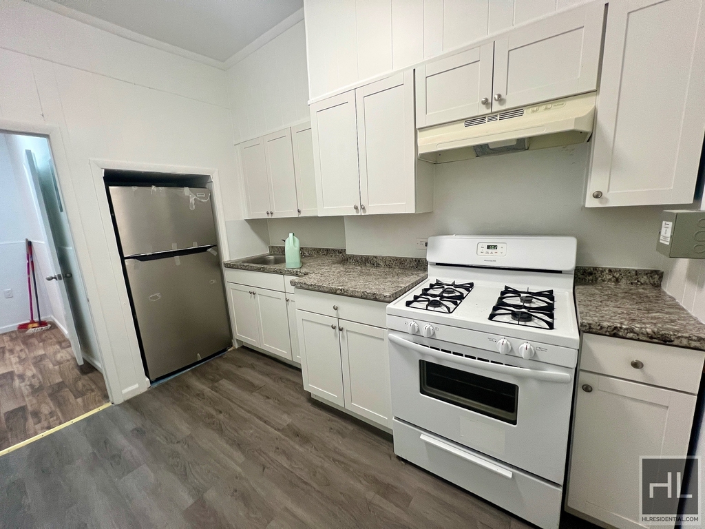 1531 Nostrand Avenue - Photo 14