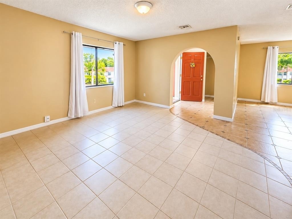 2086 Oak Meadow Circle - Photo 3