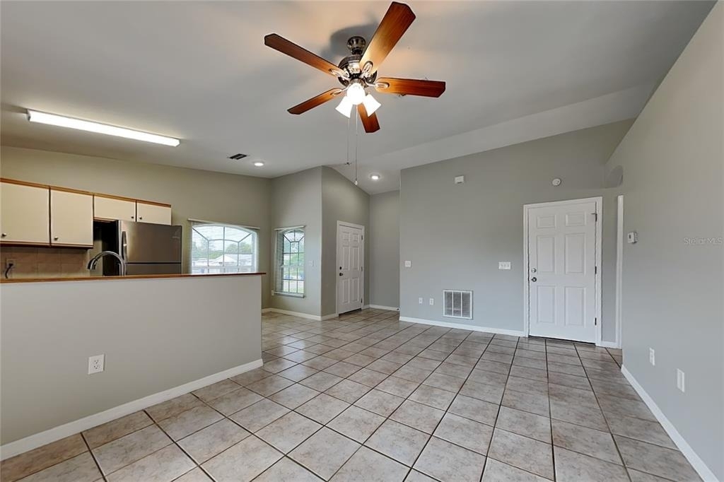477 Florida Circle N - Photo 1