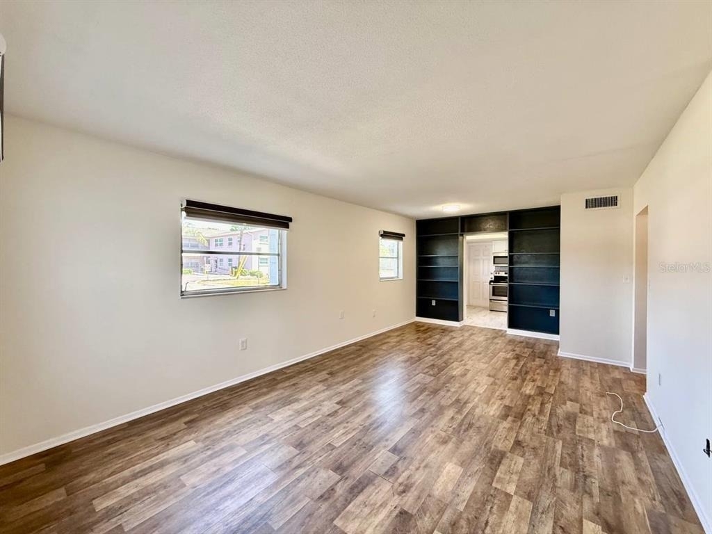 3460 32nd Avenue N - Photo 2