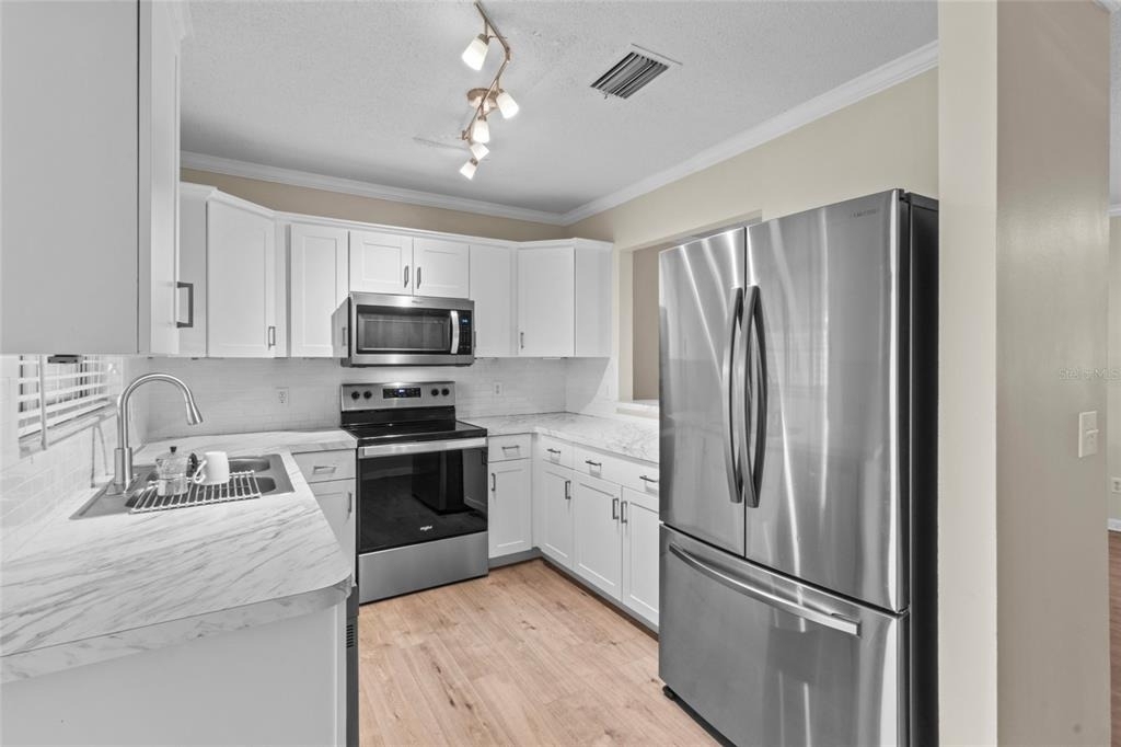 10730 Keys Gate Drive - Photo 5