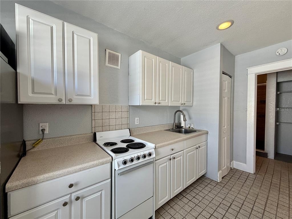 1326 17th Terrace N - Photo 5