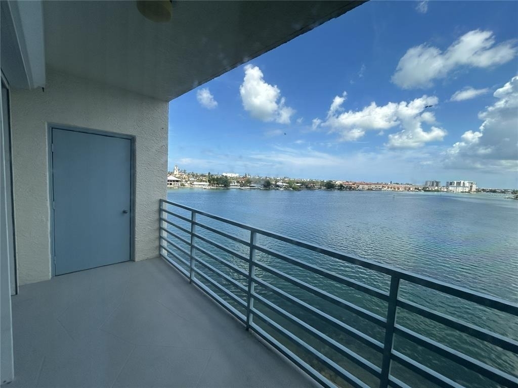 7922 Sailboat Key Boulevard S - Photo 23
