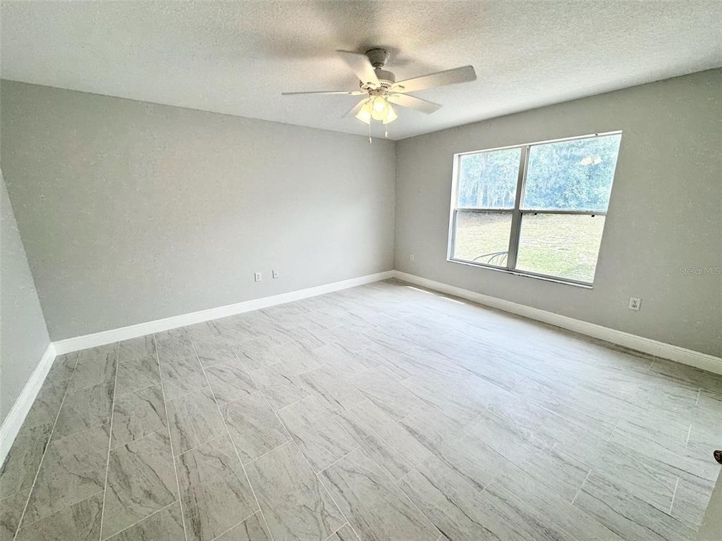 1711 Redfin Way - Photo 10