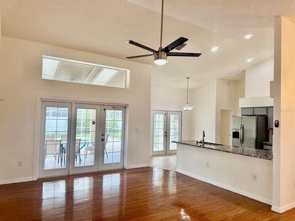 5624 Mandarin Court - Photo 4