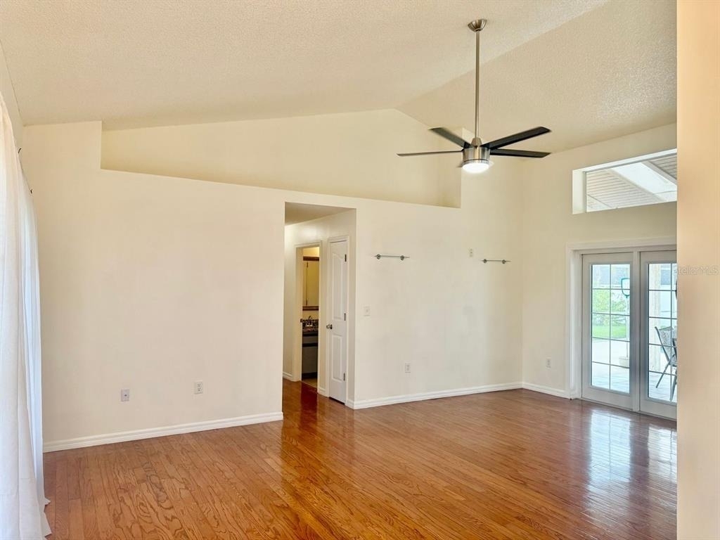 5624 Mandarin Court - Photo 5