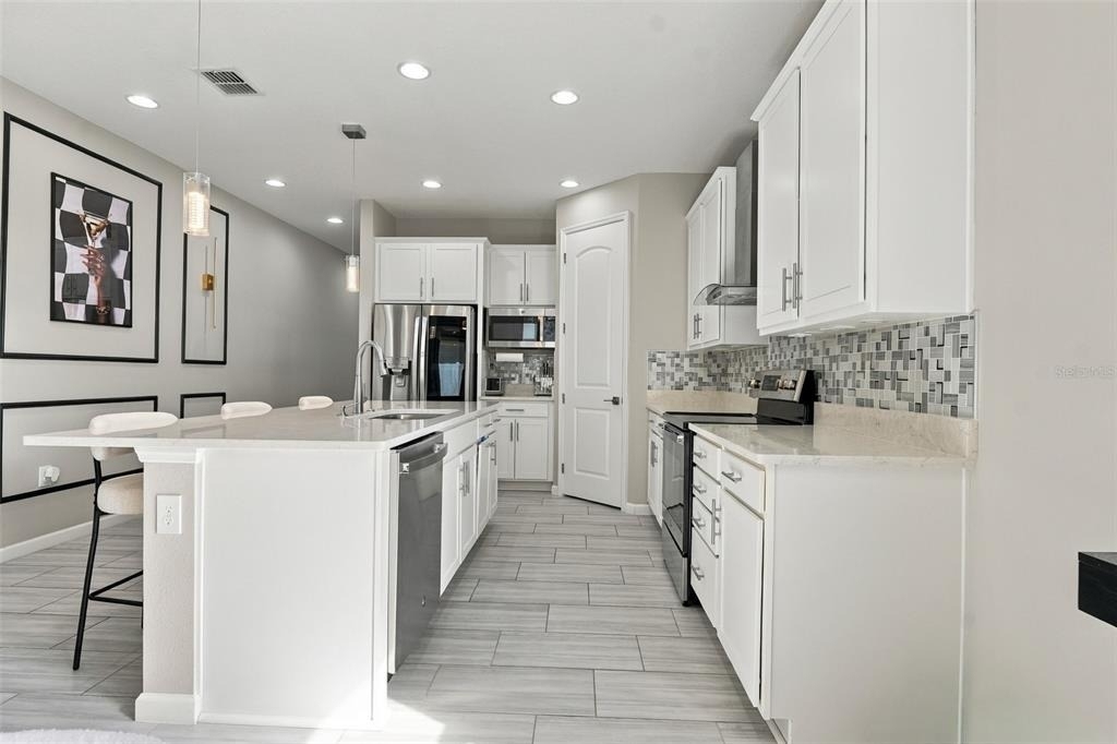 591 Lake Smart Boulevard - Photo 8