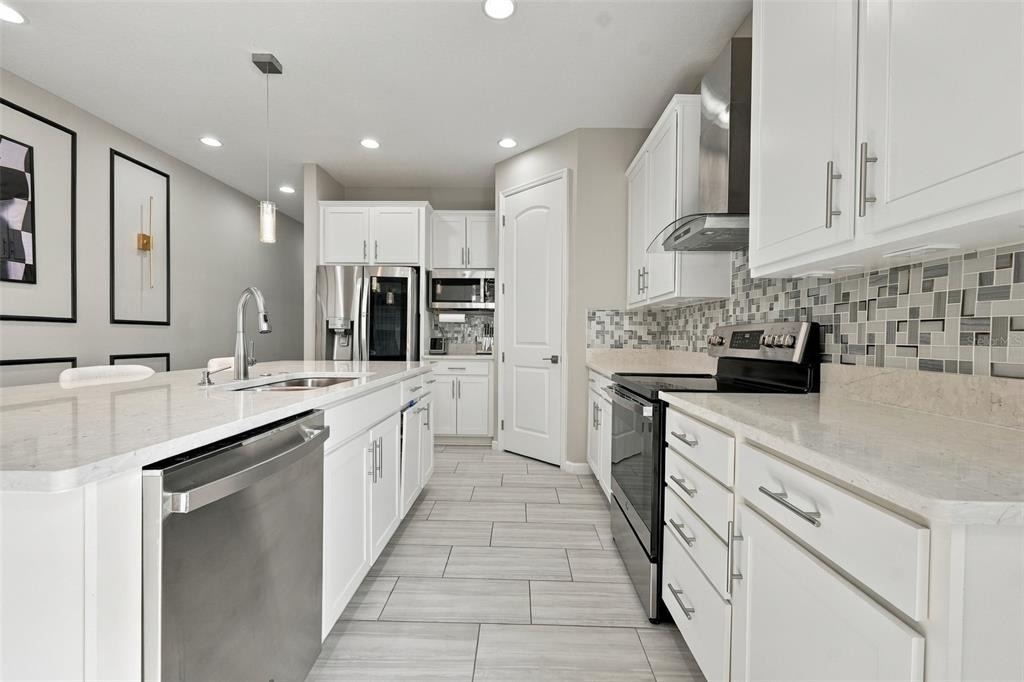 591 Lake Smart Boulevard - Photo 9