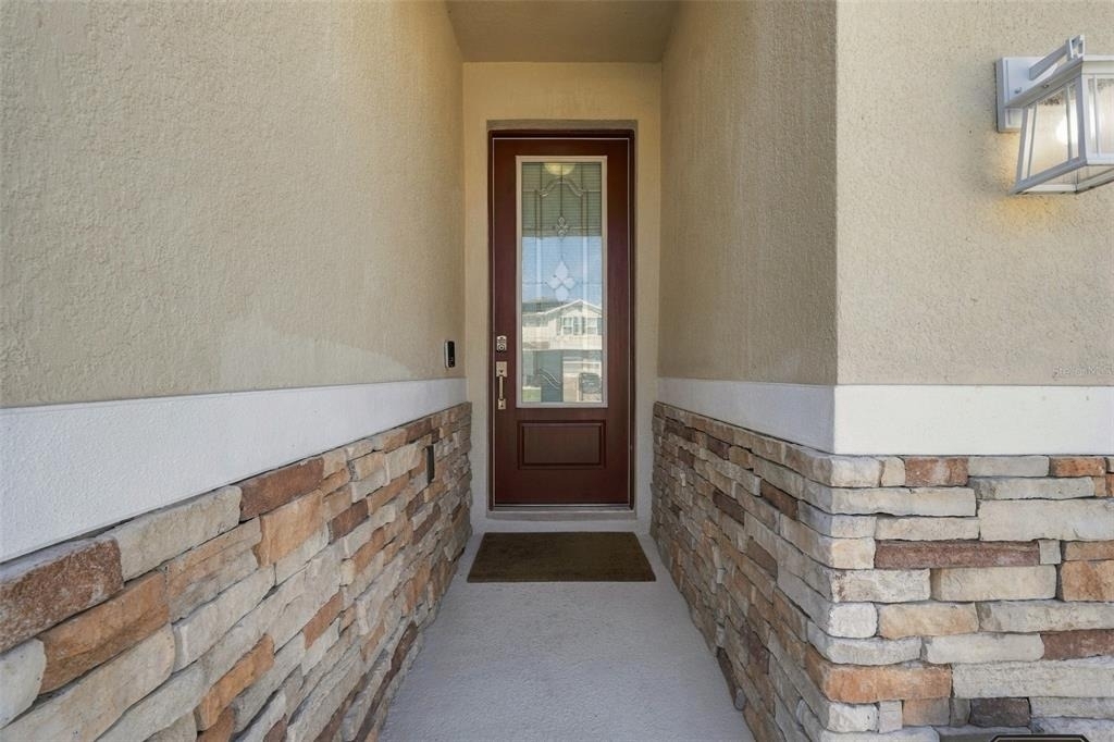 591 Lake Smart Boulevard - Photo 3