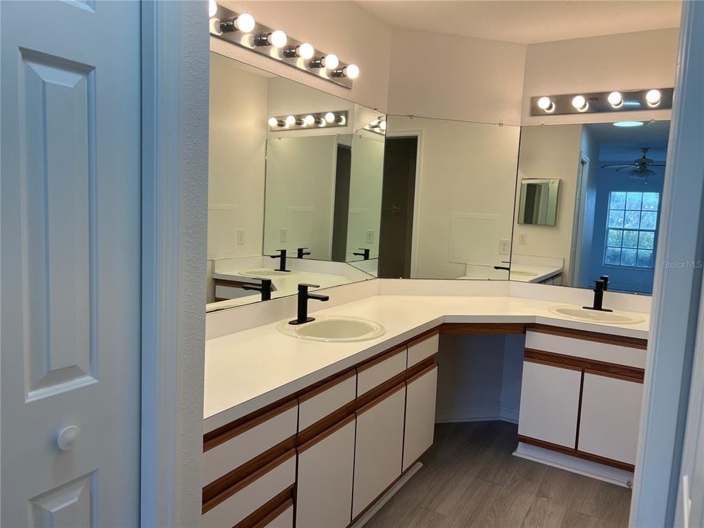 423 Eagle Ridge Drive - Photo 6