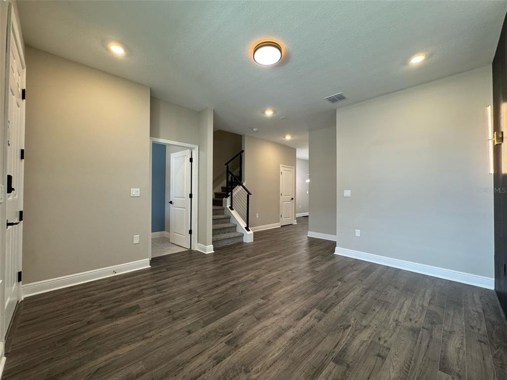 16308 Hamlin Hills Road - Photo 4