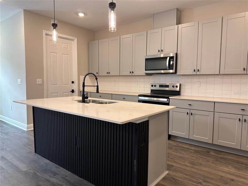 16308 Hamlin Hills Road - Photo 9