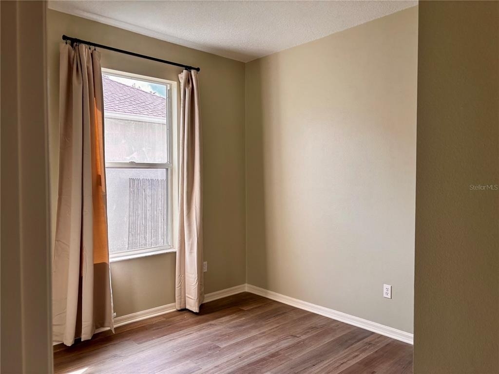 1048 Dees Drive - Photo 7