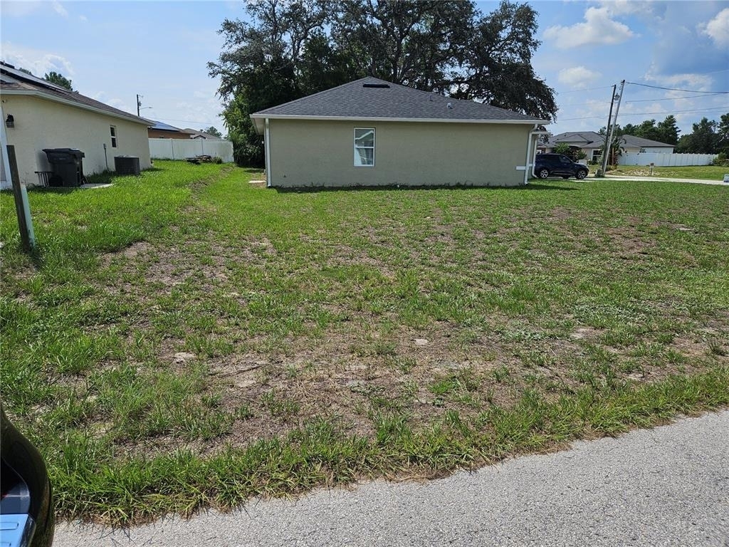 120 Zinnia Lane W - Photo 2