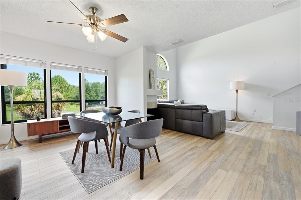 2216 Stonington Avenue - Photo 15