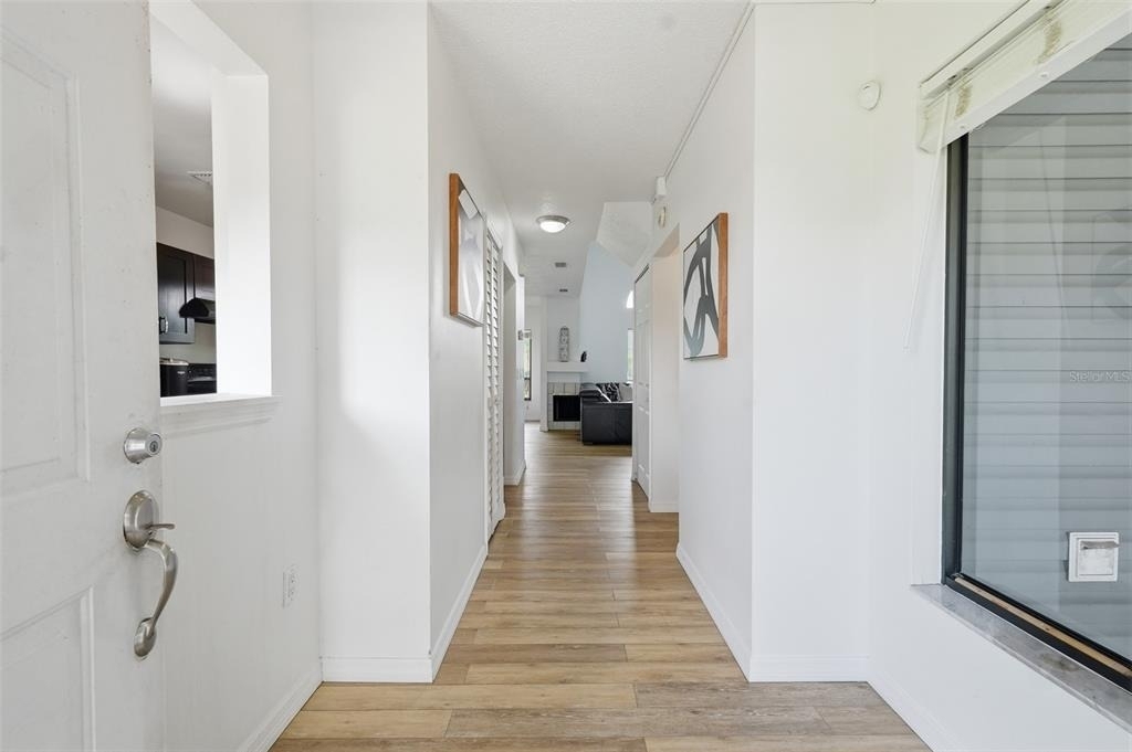 2216 Stonington Avenue - Photo 8