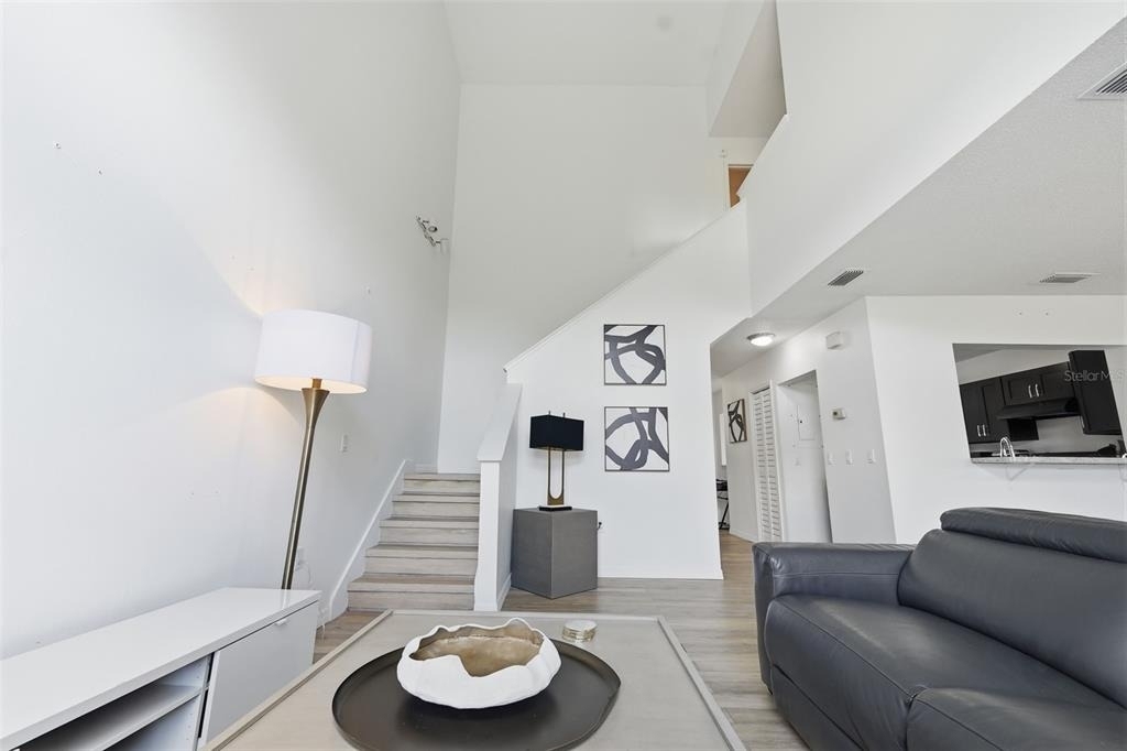 2216 Stonington Avenue - Photo 18