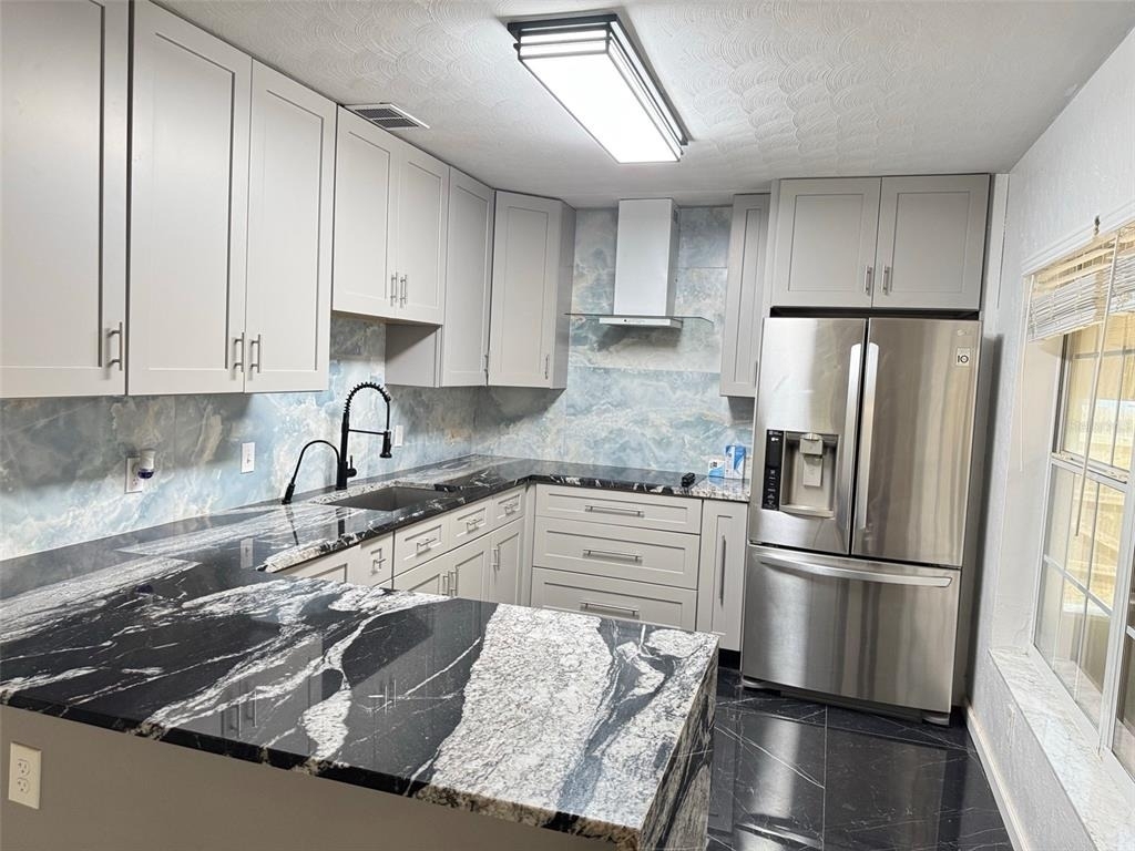 3995 40th Street N - Photo 11