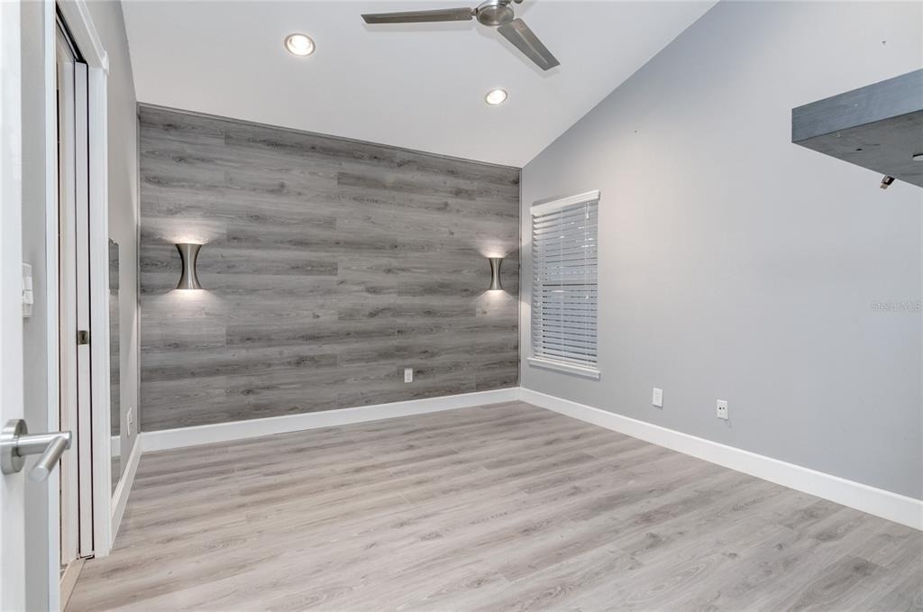 307 Woodbay Court - Photo 5