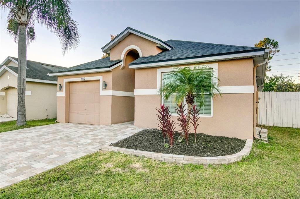 307 Woodbay Court - Photo 1