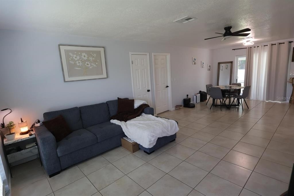 256 La Paz Drive - Photo 2